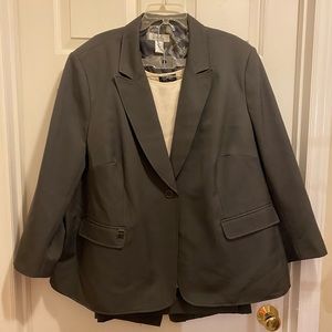 Professional Plus Size Skirt Suit with Shell